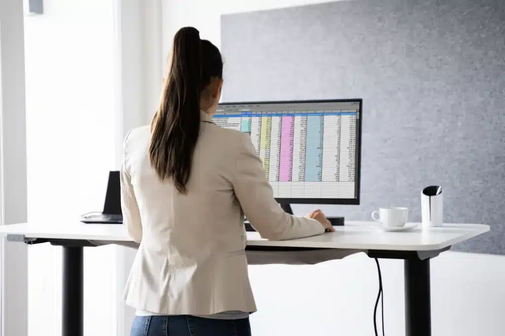 benefits of an ergonomic workstation